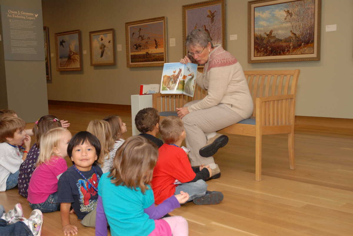 Volunteer Docent Linda Haney MFTA experience, Gromme gallery 2012